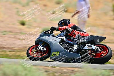 media/Apr-13-2025-TrackXperience (Sun) [[fb1ef998a6]]/Level 3 (Advanced)/Turn 2 (Session 5)/